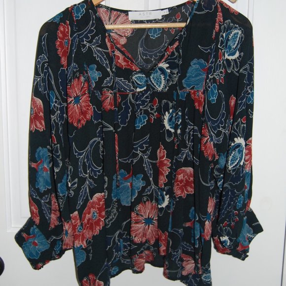 ASTR the label floral boho rayon top - Picture 1 of 7